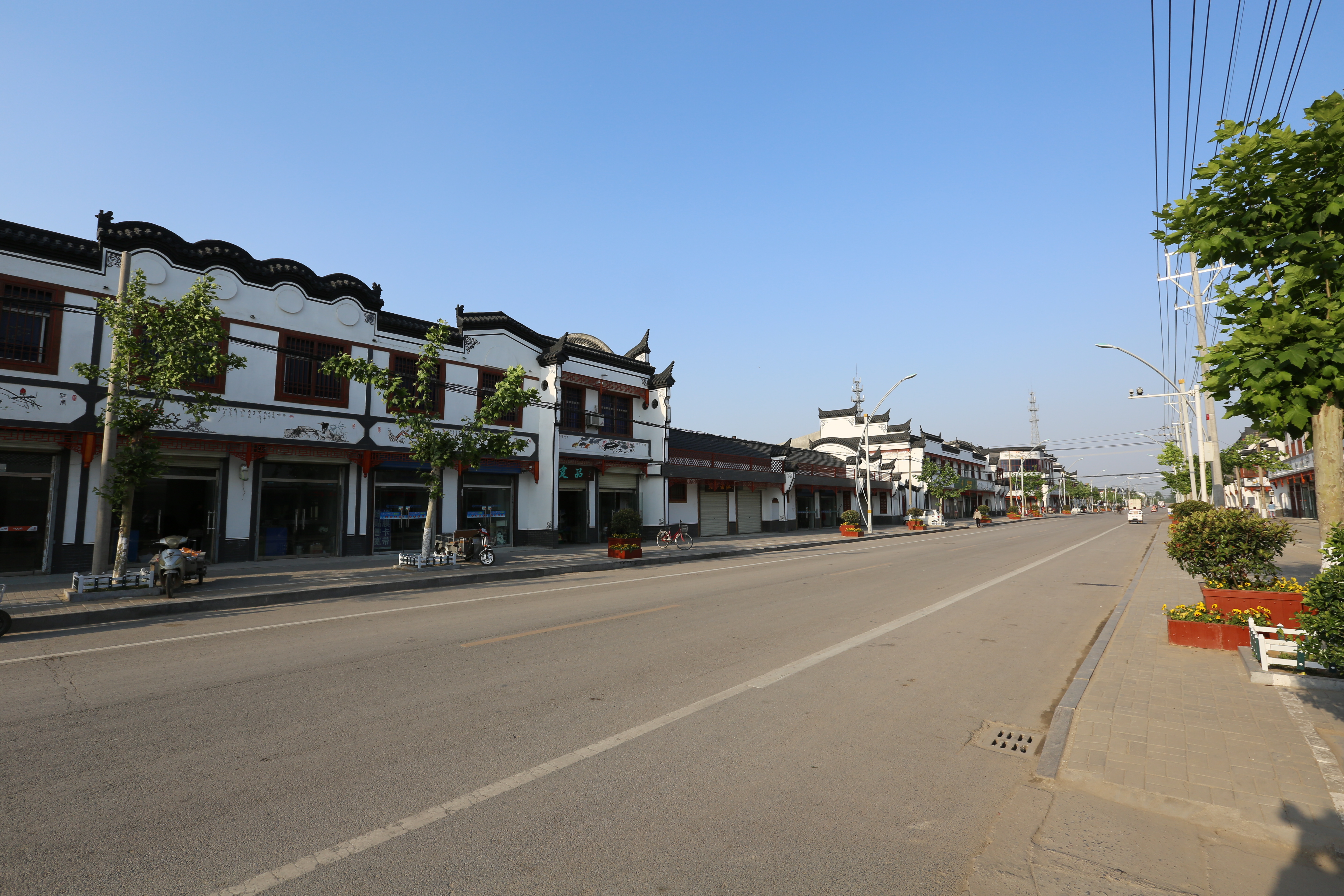 改造后的镇区 .jpg